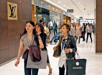 Chinese shoppers at a Paris shopping mall. 